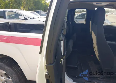 2011 Chevrolet Colorado 1Lt from USA, damaged, VIN 1GCESCF98B8102979